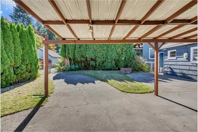 8000 N Woolsey Ave, Portland, OR 97203 - Photo 22
