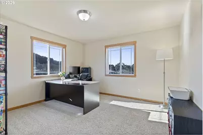 333 NW 58th St, Newport, OR 97365 - Photo 32