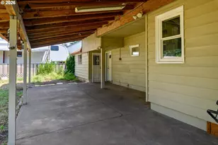 1515 NE 118th Ave, Portland, OR 97220 - Photo 30