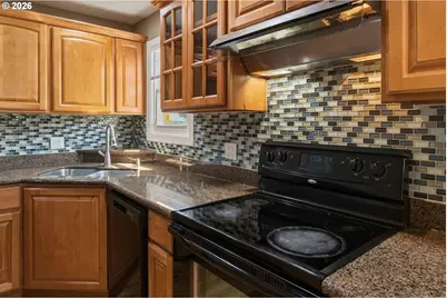 1515 NE 118th Ave, Portland, OR 97220 - Photo 12