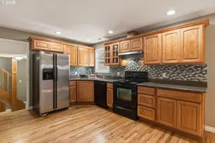 1515 NE 118th Ave, Portland, OR 97220 - Photo 10