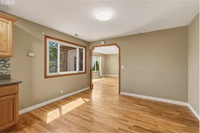 1515 NE 118th Ave, Portland, OR 97220 - Photo 14