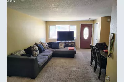 112 Laguna Ct, Roseburg, OR 97471 - Photo 2
