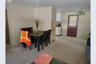 112 Laguna Ct, Roseburg, OR 97471 - Photo 4