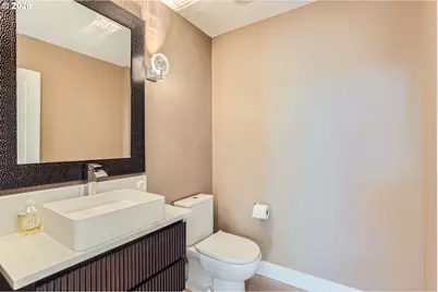 6090 Carman Dr, Lake Oswego, OR 97035 - Photo 20