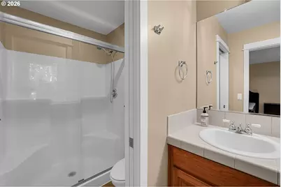 924 NE 73rd Ave, Hillsboro, OR 97124 - Photo 26