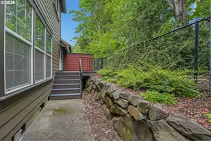 924 NE 73rd Ave, Hillsboro, OR 97124 - Photo 40