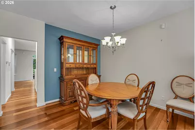 924 NE 73rd Ave, Hillsboro, OR 97124 - Photo 10