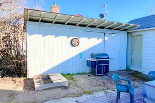 124 NE West Ave, Roseburg, OR 97470 - Photo 28