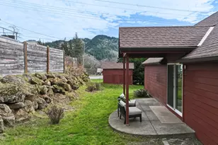 180 NW Spring St, White Salmon, WA 98672 - Photo 36