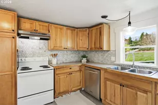 180 NW Spring St, White Salmon, WA 98672 - Photo 14