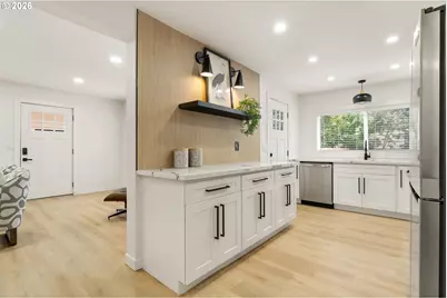 6411 NE 32nd Pl, Portland, OR 97211 - Photo 6