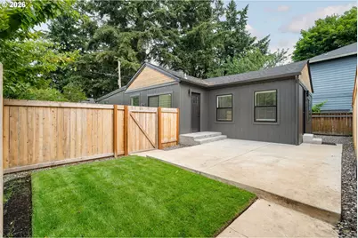 6411 NE 32nd Pl, Portland, OR 97211 - Photo 1
