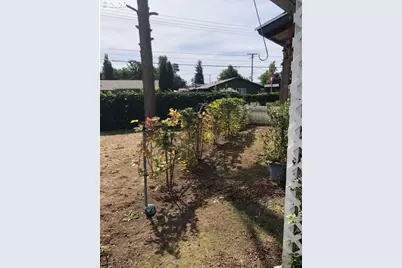 1125 58th St #8, Springfield, OR 97478 - Photo 20