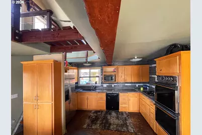 1819 N Jantzen Ave, Portland, OR 97217 - Photo 8