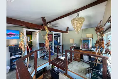 1819 N Jantzen Ave, Portland, OR 97217 - Photo 16
