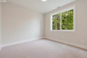 456 SE Haddock Ln, Hillsboro, OR 97123 - Photo 34