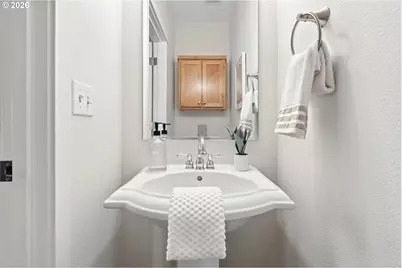 10805 NE Red Wing Way, Hillsboro, OR 97006 - Photo 18