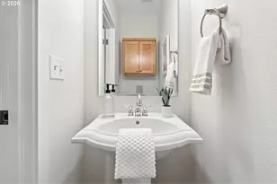 10805 NE Red Wing Way, Hillsboro, OR 97006 - Photo 18