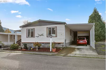125 SE Estate Loop, Winston, OR 97496 - Photo 2