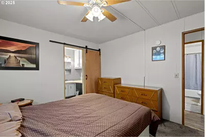 125 SE Estate Loop, Winston, OR 97496 - Photo 22