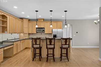 1325 SE Dustin Dr, Milwaukie, OR 97267 - Photo 10