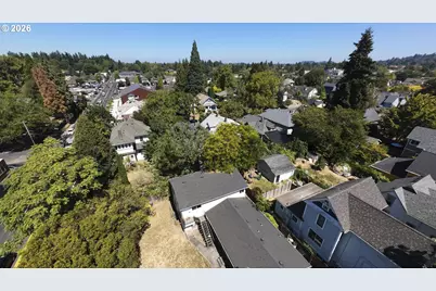 3907 SE Salmon St, Portland, OR 97214 - Photo 4
