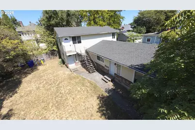 3907 SE Salmon St, Portland, OR 97214 - Photo 2
