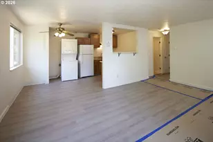 3907 SE Salmon St, Portland, OR 97214 - Photo 8