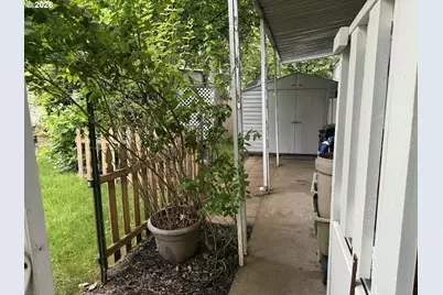 27645 Snyder Rd #14, Junction City, OR 97448 - Photo 4