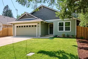 262 SE Ivy St, Mill City, OR 97360 - Photo 1