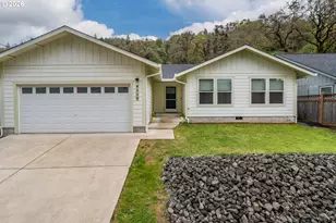 4509 Ridenour St, Roseburg, OR 97470 - Photo 2