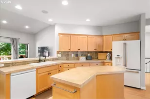 2689 Fillmore Ave, Salem, OR 97304 - Photo 14