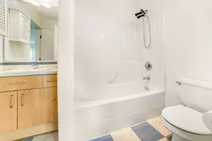6704 N Pittsburg Ave, Portland, OR 97203 - Photo 14