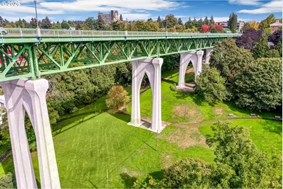 6704 N Pittsburg Ave, Portland, OR 97203 - Photo 24