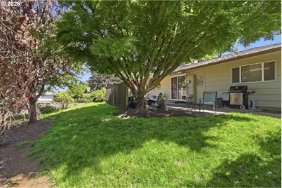 12915 NE Morris Ct, Portland, OR 97230 - Photo 26
