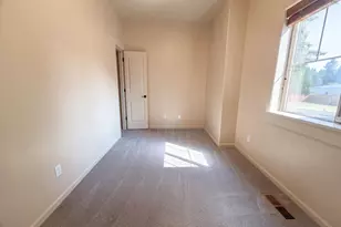2817 SE Condor Ave, Gresham, OR 97080 - Photo 6