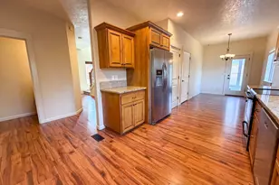 2817 SE Condor Ave, Gresham, OR 97080 - Photo 2