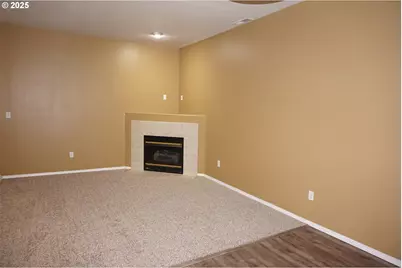 1649 SE Night Heron Way, Gresham, OR 97080 - Photo 6