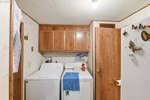 60024 Fairview Rd, Coquille, OR 97423 - Photo 14