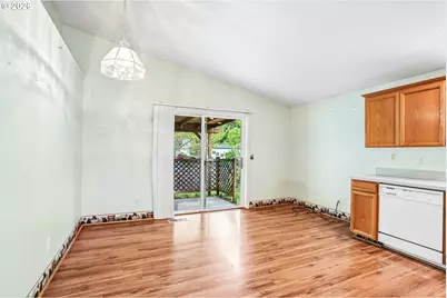 308 SE 9th St, Battle Ground, WA 98604 - Photo 10