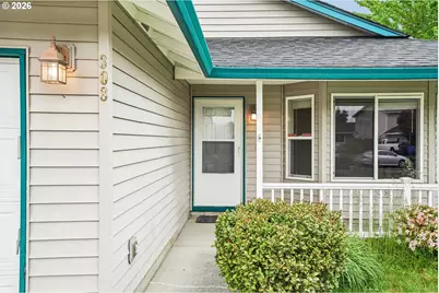 308 SE 9th St, Battle Ground, WA 98604 - Photo 4