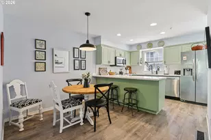 2764 E McLoughlin Blvd, Vancouver, WA 98661 - Photo 16