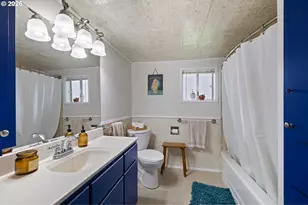 85528 Dilley Ln, Eugene, OR 97405 - Photo 30