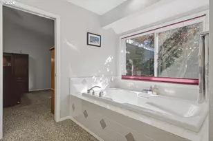 19404 Vincent Dr, Oregon City, OR 97045 - Photo 30