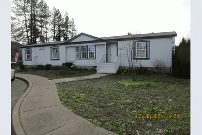 323 Easy St, Sutherlin, OR 97479 - Photo 4