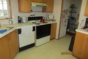 323 Easy St, Sutherlin, OR 97479 - Photo 6