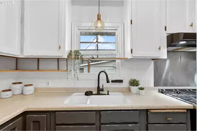 6715 NE 22nd Ave NE, Portland, OR 97211 - Photo 12