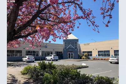 435 Commercial St, Salem, OR 97301 - Photo 1