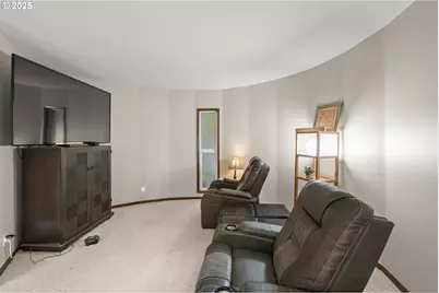 560 SE 59th Ct, Hillsboro, OR 97123 - Photo 22